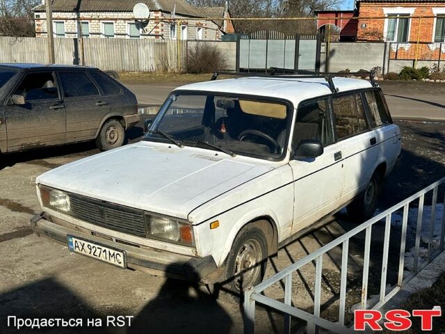 Белый ВАЗ 2104, объемом двигателя 1.5 л и пробегом 100 тыс. км за 450 $, фото 1 на Automoto.ua