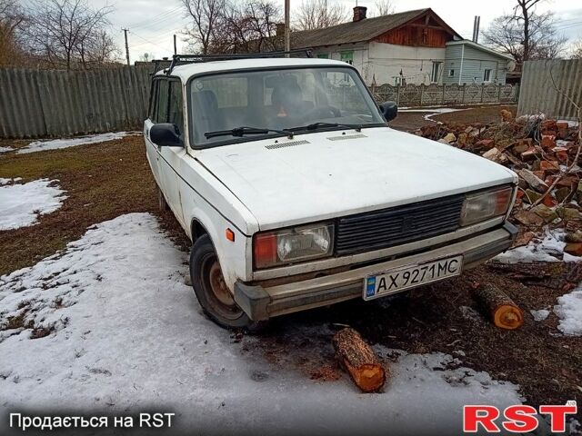Белый ВАЗ 2104, объемом двигателя 1.5 л и пробегом 100 тыс. км за 300 $, фото 1 на Automoto.ua