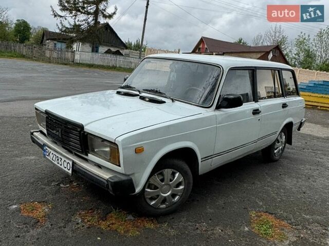 Белый ВАЗ 2104, объемом двигателя 1.45 л и пробегом 100 тыс. км за 850 $, фото 1 на Automoto.ua