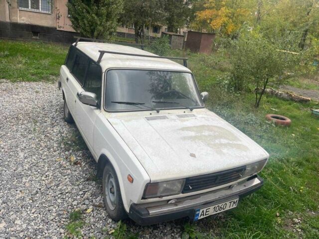 Белый ВАЗ 2104, объемом двигателя 1.5 л и пробегом 240 тыс. км за 889 $, фото 1 на Automoto.ua