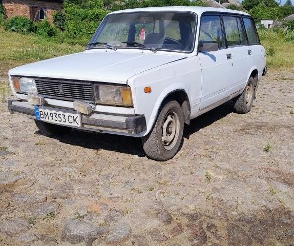 Белый ВАЗ 2104, объемом двигателя 0 л и пробегом 222 тыс. км за 751 $, фото 1 на Automoto.ua