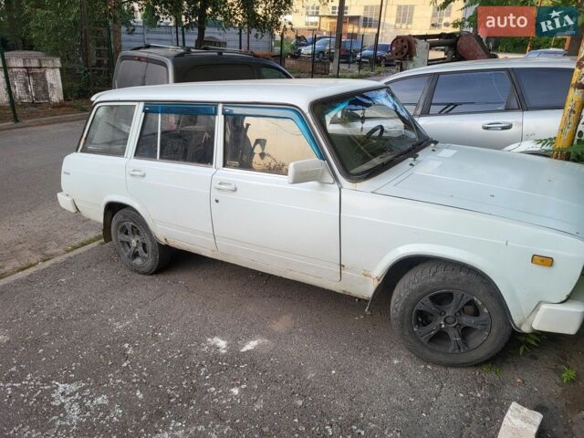 Белый ВАЗ 2104, объемом двигателя 1.3 л и пробегом 200 тыс. км за 1250 $, фото 1 на Automoto.ua