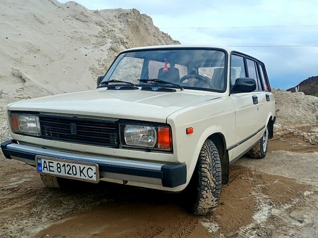 Белый ВАЗ 2104, объемом двигателя 1.5 л и пробегом 170 тыс. км за 2000 $, фото 1 на Automoto.ua