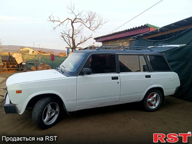 Белый ВАЗ 2104, объемом двигателя 1.4 л и пробегом 80 тыс. км за 900 $, фото 1 на Automoto.ua