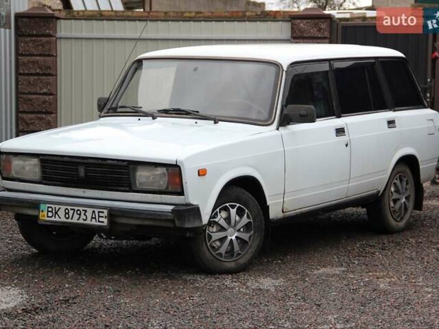 Белый ВАЗ 2104, объемом двигателя 1.45 л и пробегом 76 тыс. км за 1250 $, фото 1 на Automoto.ua