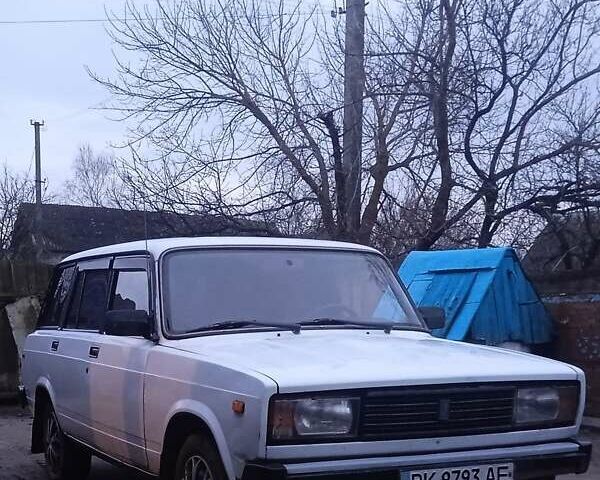 Белый ВАЗ 2104, объемом двигателя 1.45 л и пробегом 76 тыс. км за 1450 $, фото 1 на Automoto.ua