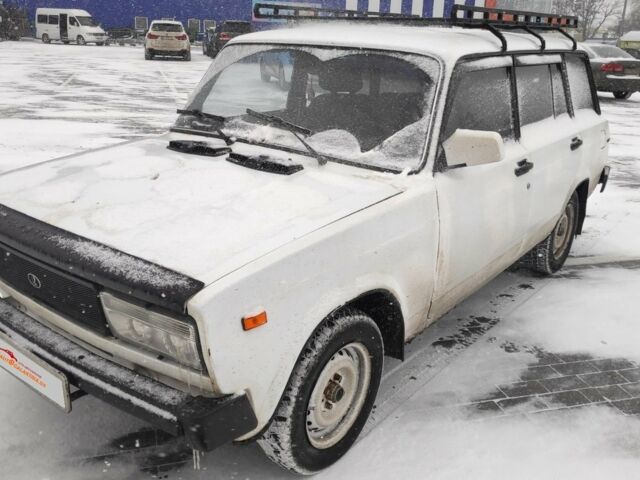 Белый ВАЗ 2104, объемом двигателя 1.5 л и пробегом 170 тыс. км за 2200 $, фото 1 на Automoto.ua