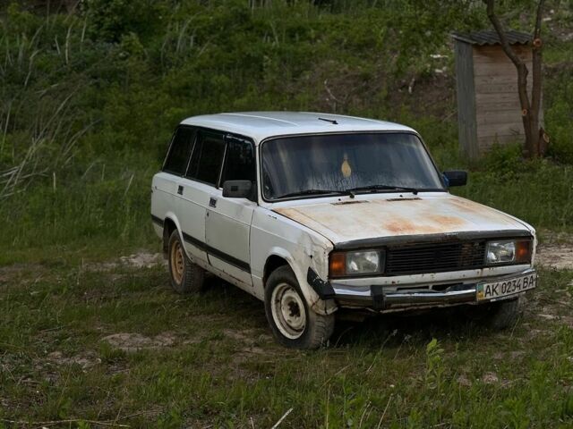 Белый ВАЗ 2104, объемом двигателя 1.5 л и пробегом 300 тыс. км за 318 $, фото 1 на Automoto.ua