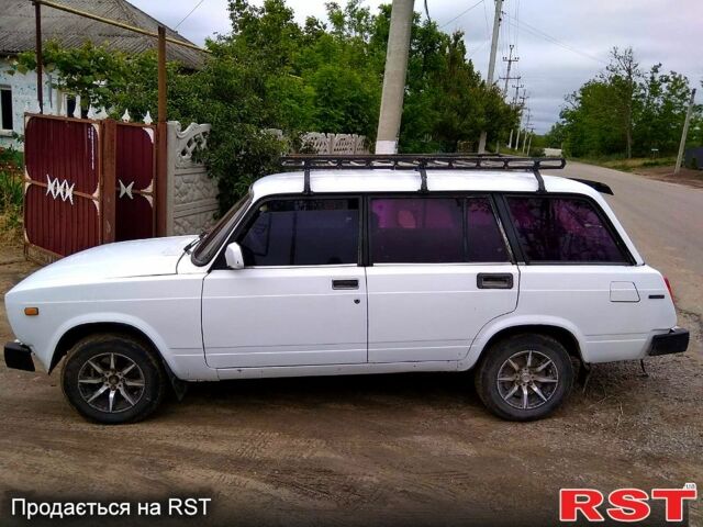 Белый ВАЗ 2104, объемом двигателя 1.3 л и пробегом 250 тыс. км за 850 $, фото 1 на Automoto.ua