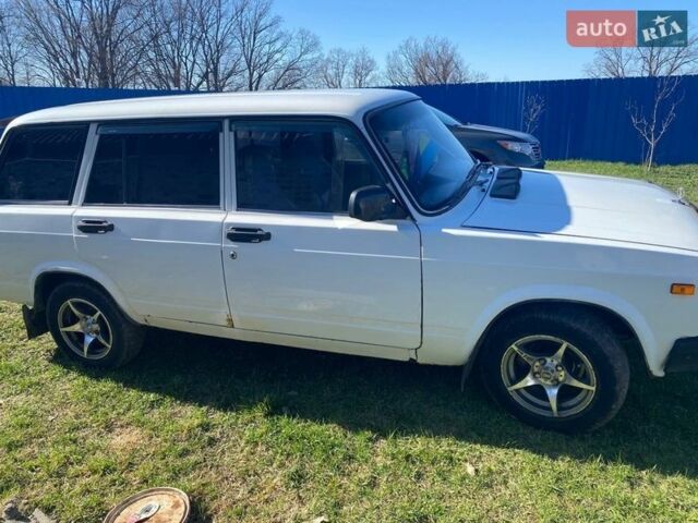 Белый ВАЗ 2104, объемом двигателя 1.45 л и пробегом 140 тыс. км за 1100 $, фото 1 на Automoto.ua