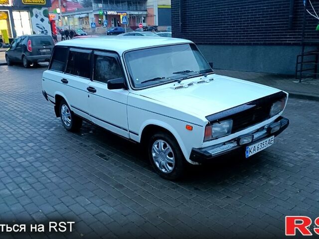 Белый ВАЗ 2104, объемом двигателя 1.5 л и пробегом 100 тыс. км за 750 $, фото 1 на Automoto.ua
