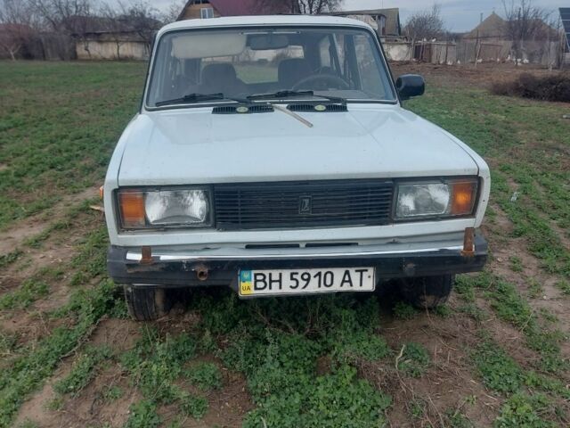 Белый ВАЗ 2104, объемом двигателя 0 л и пробегом 15 тыс. км за 300 $, фото 1 на Automoto.ua