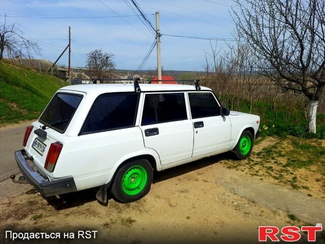 Белый ВАЗ 2104, объемом двигателя 1.6 л и пробегом 70 тыс. км за 1350 $, фото 1 на Automoto.ua