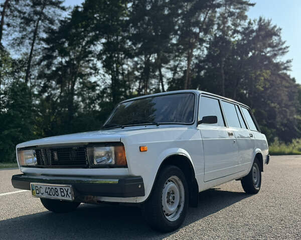 Белый ВАЗ 2104, объемом двигателя 1.5 л и пробегом 41 тыс. км за 1600 $, фото 1 на Automoto.ua