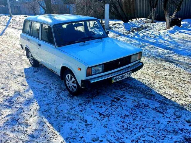 Белый ВАЗ 2104, объемом двигателя 1.5 л и пробегом 900 тыс. км за 1000 $, фото 1 на Automoto.ua