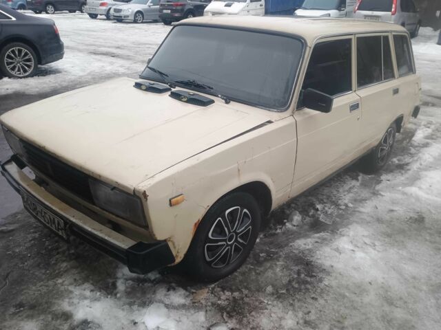 Бежевый ВАЗ 2104, объемом двигателя 1.3 л и пробегом 350 тыс. км за 500 $, фото 1 на Automoto.ua