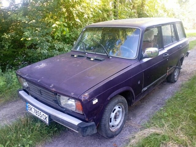 Фиолетовый ВАЗ 2104, объемом двигателя 1 л и пробегом 10 тыс. км за 650 $, фото 1 на Automoto.ua