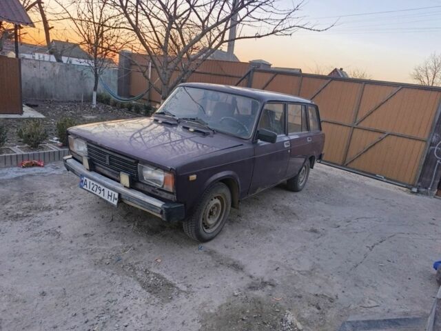 Фиолетовый ВАЗ 2104, объемом двигателя 0 л и пробегом 345 тыс. км за 800 $, фото 1 на Automoto.ua