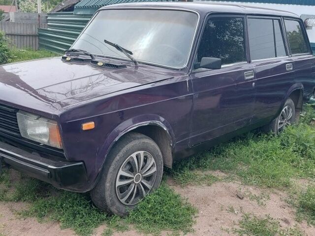 Фиолетовый ВАЗ 2104, объемом двигателя 0 л и пробегом 200 тыс. км за 850 $, фото 1 на Automoto.ua