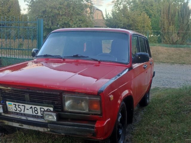 Красный ВАЗ 2104, объемом двигателя 0 л и пробегом 300 тыс. км за 557 $, фото 1 на Automoto.ua