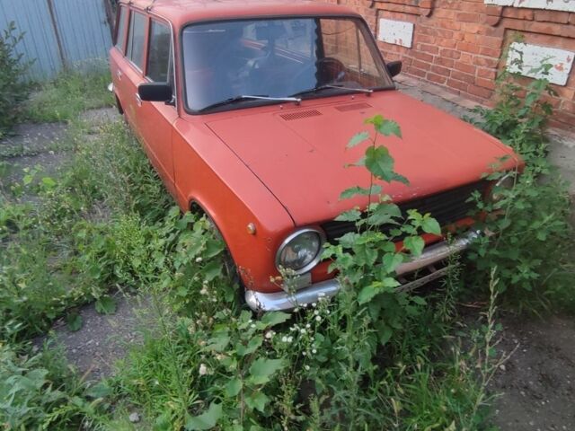 Красный ВАЗ 2104, объемом двигателя 1.3 л и пробегом 2 тыс. км за 336 $, фото 1 на Automoto.ua