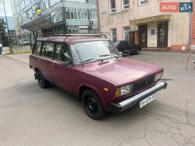 Красный ВАЗ 2104, объемом двигателя 1.5 л и пробегом 200 тыс. км за 750 $, фото 1 на Automoto.ua