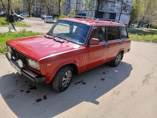 Красный ВАЗ 2104, объемом двигателя 1.5 л и пробегом 150 тыс. км за 1003 $, фото 1 на Automoto.ua