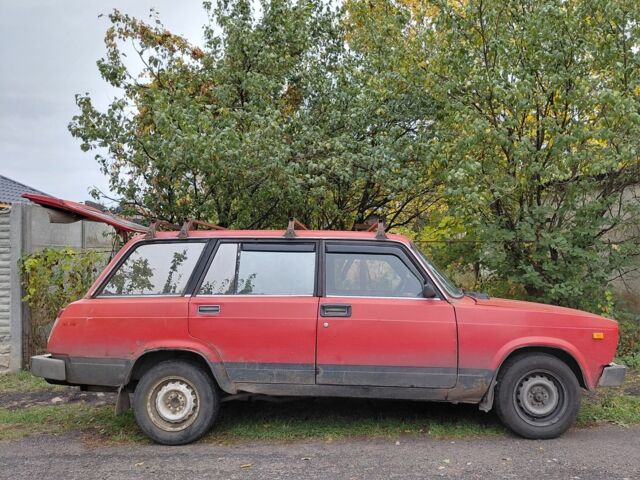 Красный ВАЗ 2104, объемом двигателя 0 л и пробегом 200 тыс. км за 525 $, фото 1 на Automoto.ua