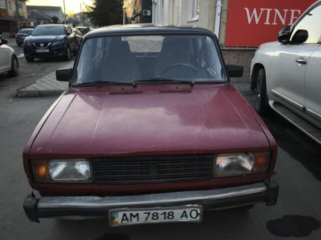 Красный ВАЗ 2104, объемом двигателя 2 л и пробегом 150 тыс. км за 350 $, фото 1 на Automoto.ua
