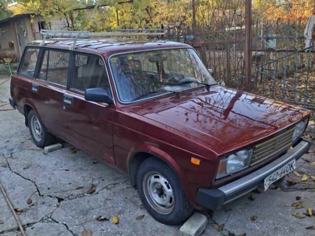 Красный ВАЗ 2104, объемом двигателя 0 л и пробегом 300 тыс. км за 1000 $, фото 1 на Automoto.ua