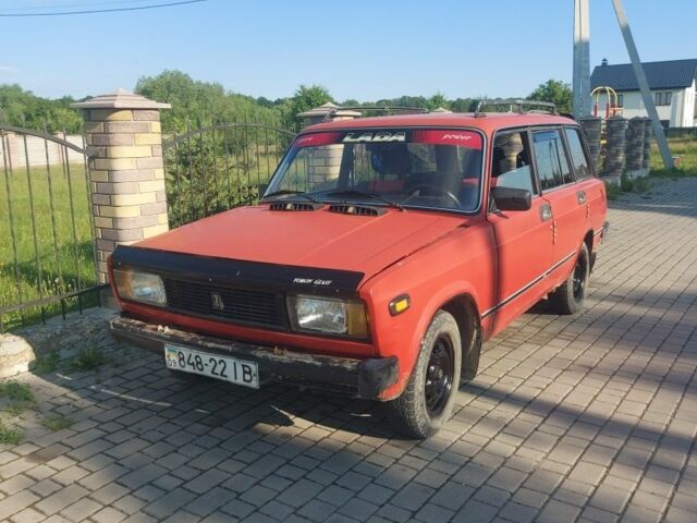 Красный ВАЗ 2104, объемом двигателя 1.5 л и пробегом 140 тыс. км за 780 $, фото 1 на Automoto.ua