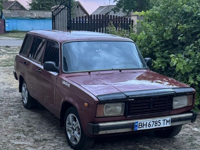Красный ВАЗ 2104, объемом двигателя 1.5 л и пробегом 300 тыс. км за 651 $, фото 1 на Automoto.ua