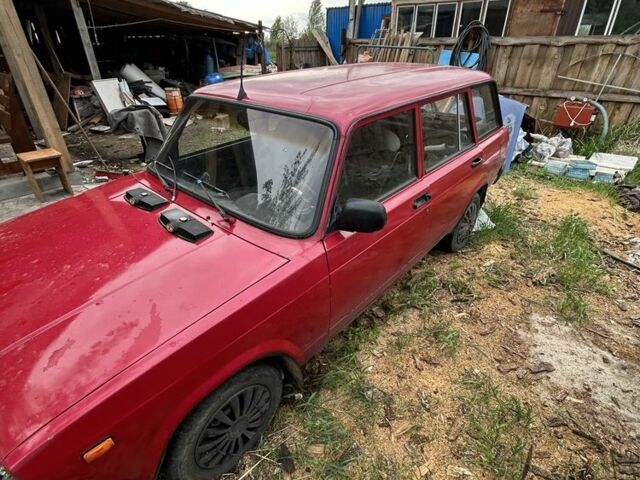 Красный ВАЗ 2104, объемом двигателя 1.5 л и пробегом 3 тыс. км за 822 $, фото 1 на Automoto.ua