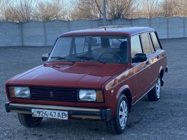 Красный ВАЗ 2104, объемом двигателя 1.5 л и пробегом 200 тыс. км за 900 $, фото 1 на Automoto.ua