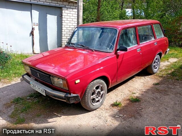 Красный ВАЗ 2104, объемом двигателя 1.5 л и пробегом 95 тыс. км за 600 $, фото 1 на Automoto.ua