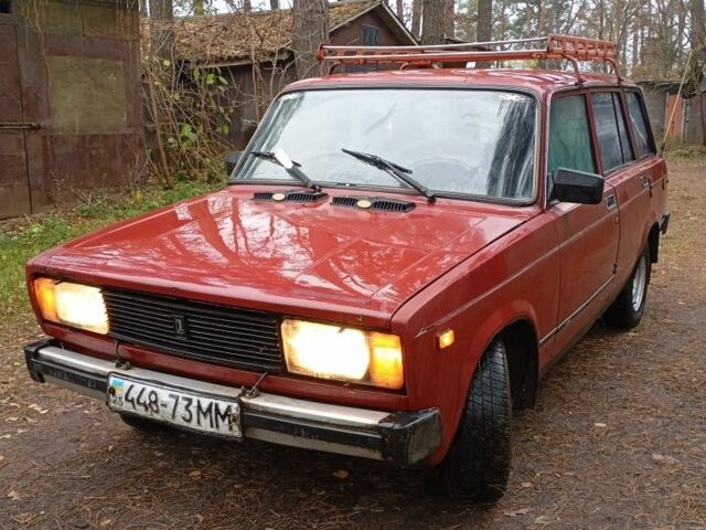 Красный ВАЗ 2104, объемом двигателя 1 л и пробегом 155 тыс. км за 845 $, фото 1 на Automoto.ua