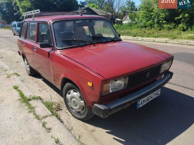 Красный ВАЗ 2104, объемом двигателя 1.5 л и пробегом 300 тыс. км за 700 $, фото 1 на Automoto.ua
