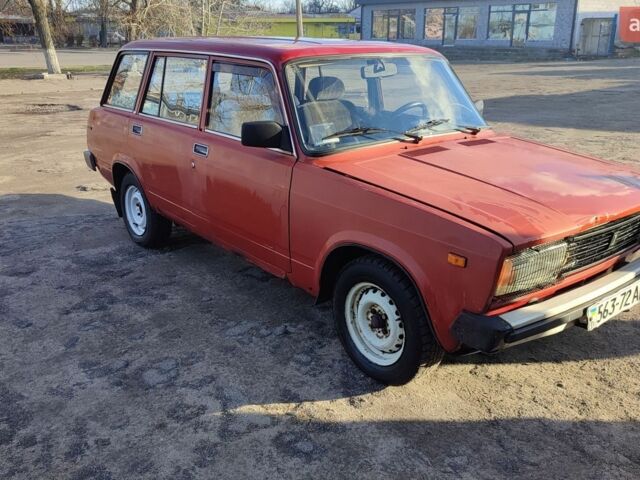 Красный ВАЗ 2104, объемом двигателя 0 л и пробегом 320 тыс. км за 846 $, фото 1 на Automoto.ua