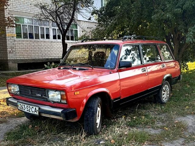 Красный ВАЗ 2104, объемом двигателя 1.5 л и пробегом 110 тыс. км за 1000 $, фото 1 на Automoto.ua