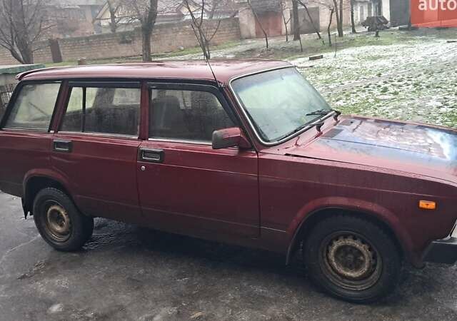 Красный ВАЗ 2104, объемом двигателя 1.45 л и пробегом 300 тыс. км за 678 $, фото 1 на Automoto.ua