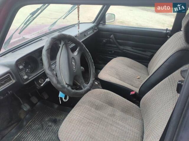 Красный ВАЗ 2104, объемом двигателя 1.45 л и пробегом 300 тыс. км за 1100 $, фото 1 на Automoto.ua