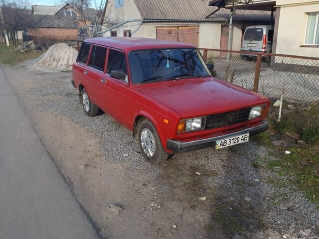 Красный ВАЗ 2104, объемом двигателя 1 л и пробегом 77 тыс. км за 1650 $, фото 1 на Automoto.ua