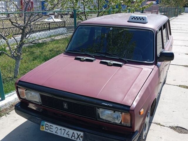 Красный ВАЗ 2104, объемом двигателя 1.5 л и пробегом 135 тыс. км за 947 $, фото 1 на Automoto.ua