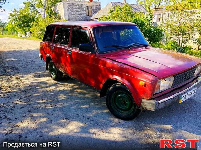 Красный ВАЗ 2104, объемом двигателя 1.5 л и пробегом 250 тыс. км за 550 $, фото 1 на Automoto.ua