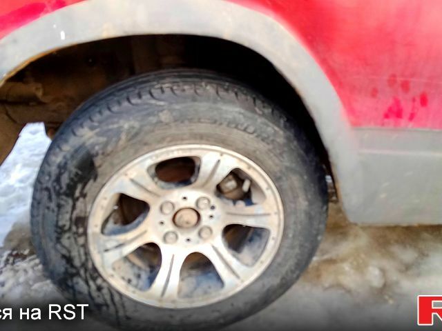 Красный ВАЗ 2104, объемом двигателя 1.5 л и пробегом 150 тыс. км за 500 $, фото 1 на Automoto.ua