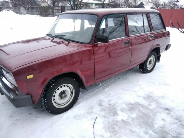 Красный ВАЗ 2104, объемом двигателя 1.5 л и пробегом 150 тыс. км за 950 $, фото 1 на Automoto.ua