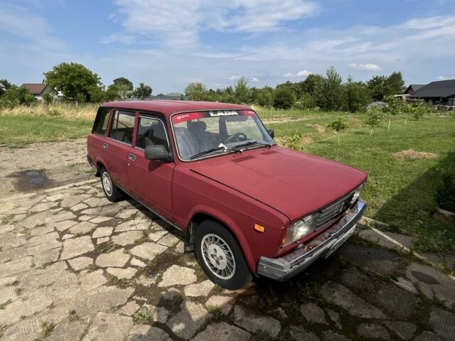 Красный ВАЗ 2104, объемом двигателя 1.5 л и пробегом 200 тыс. км за 650 $, фото 1 на Automoto.ua