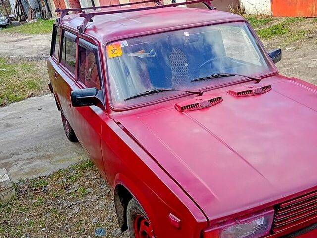 Красный ВАЗ 2104, объемом двигателя 1.6 л и пробегом 80 тыс. км за 3000 $, фото 1 на Automoto.ua