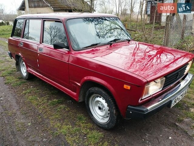 Красный ВАЗ 2104, объемом двигателя 1.5 л и пробегом 105 тыс. км за 1200 $, фото 1 на Automoto.ua
