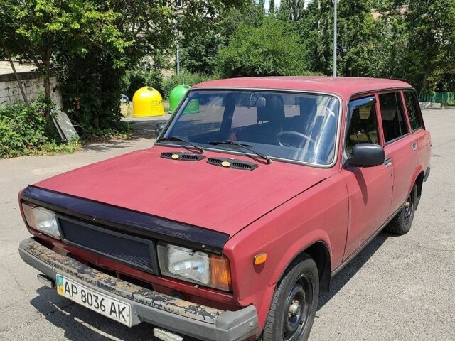 Красный ВАЗ 2104, объемом двигателя 1.5 л и пробегом 96 тыс. км за 1050 $, фото 1 на Automoto.ua